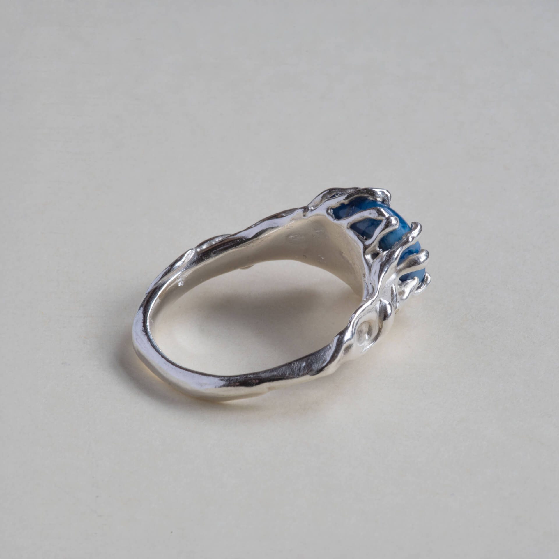 blue_quartz_backside