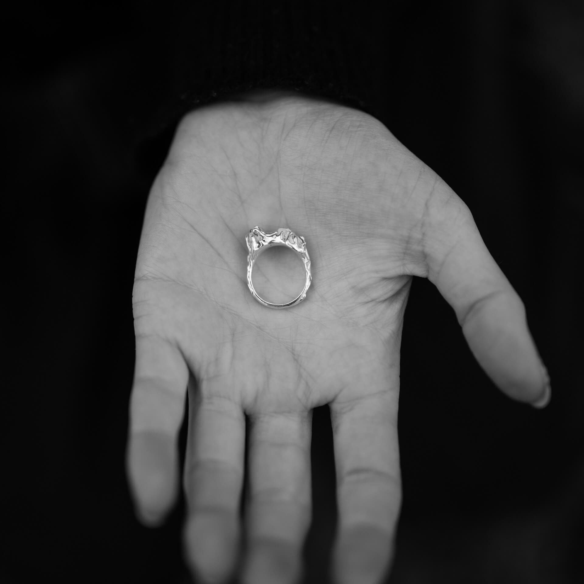 turquoise_bw_above